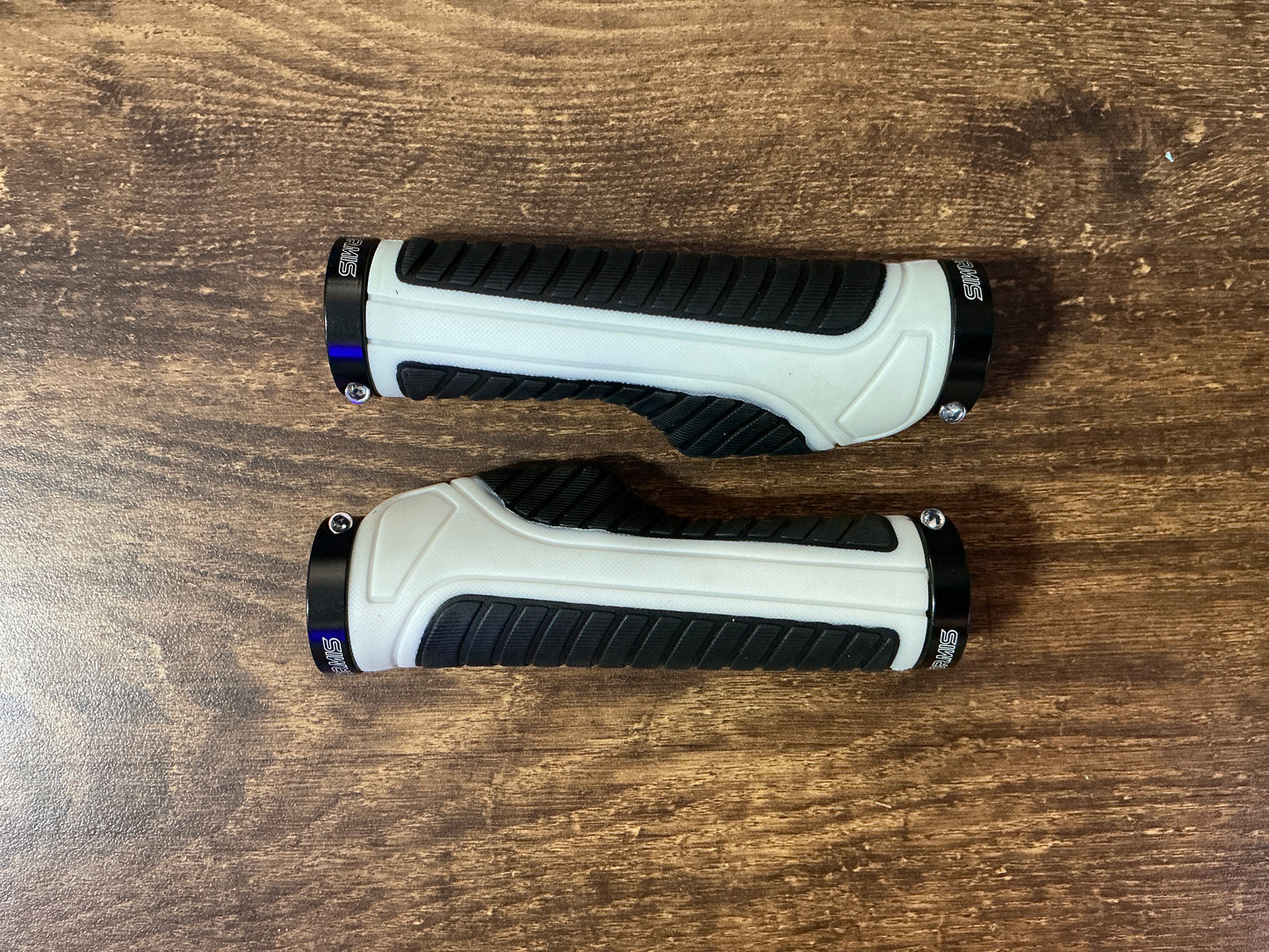 Premium Silicone Lock On Scooter Grips