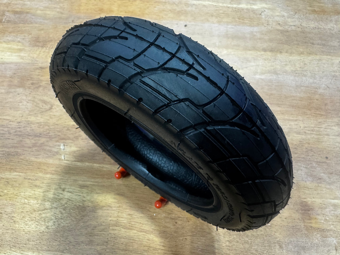 200 x 50 Tyre
