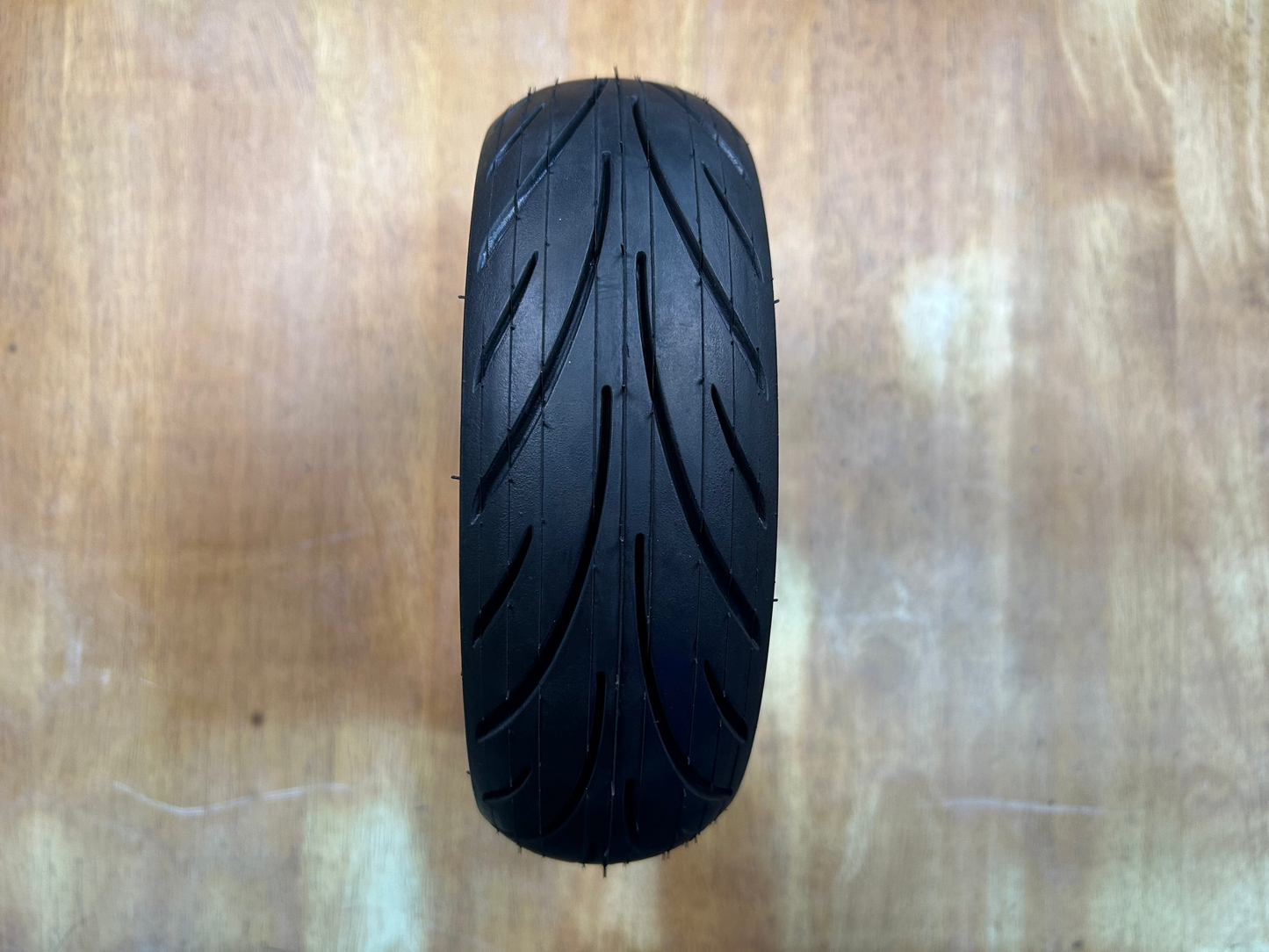 9 x 2.3 Tyre