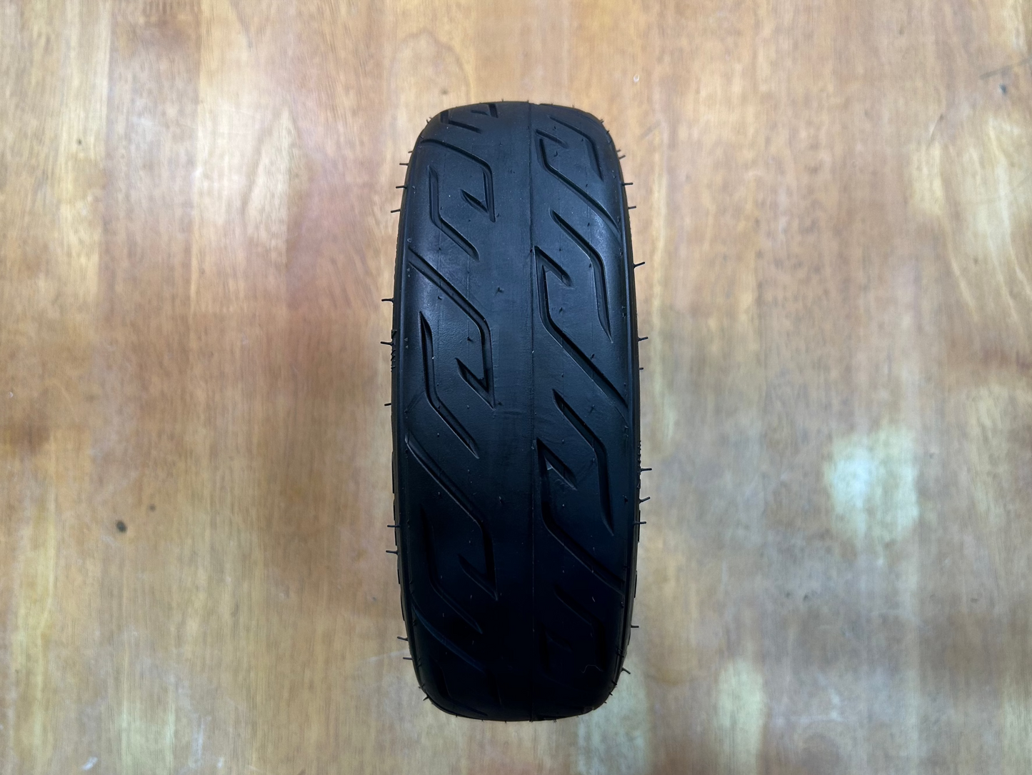 10 x 2.70 - 6.5 Tubeless Tyre