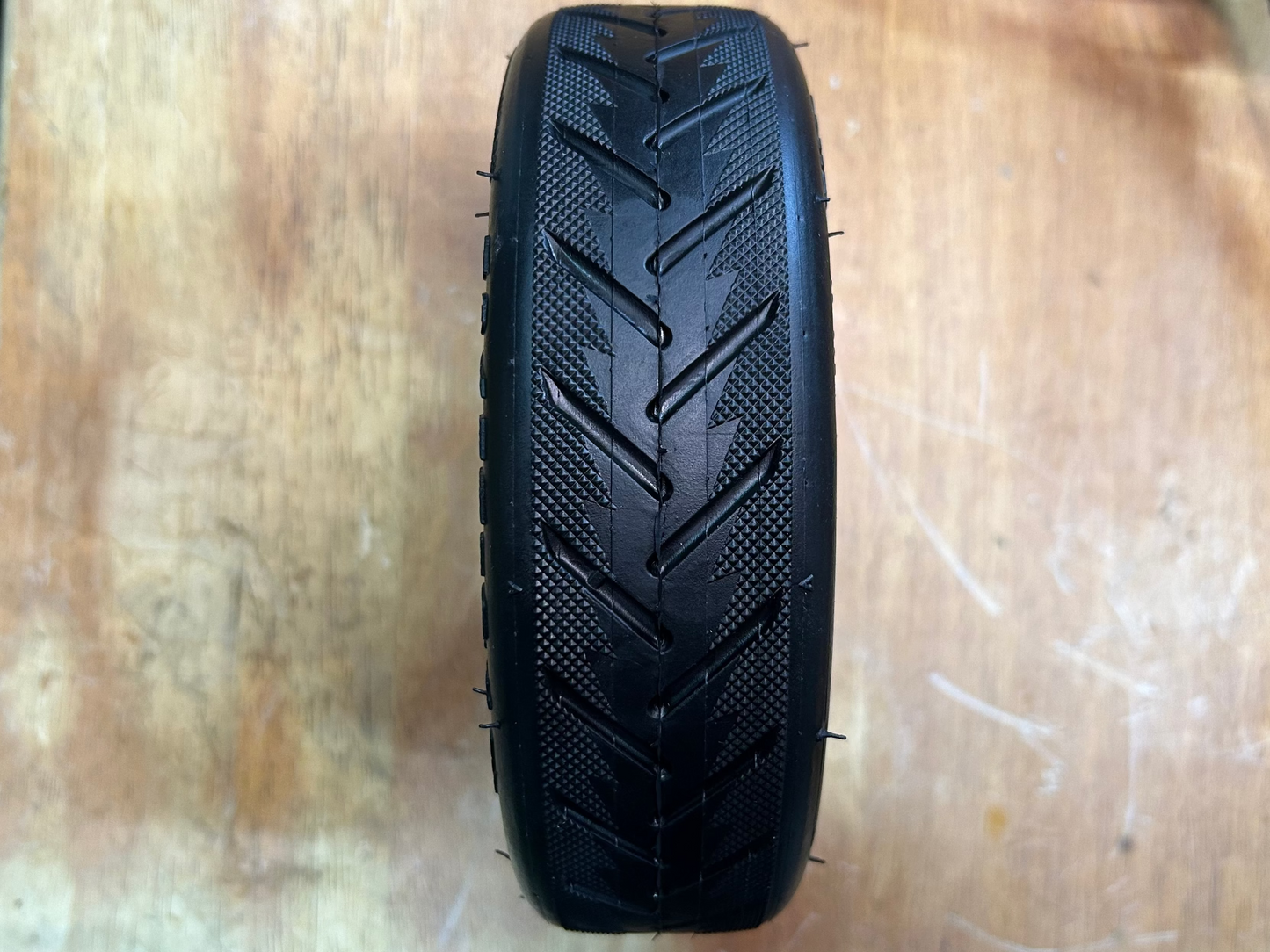 8.5 x 2 (50/75 - 6.1) Road Tyre