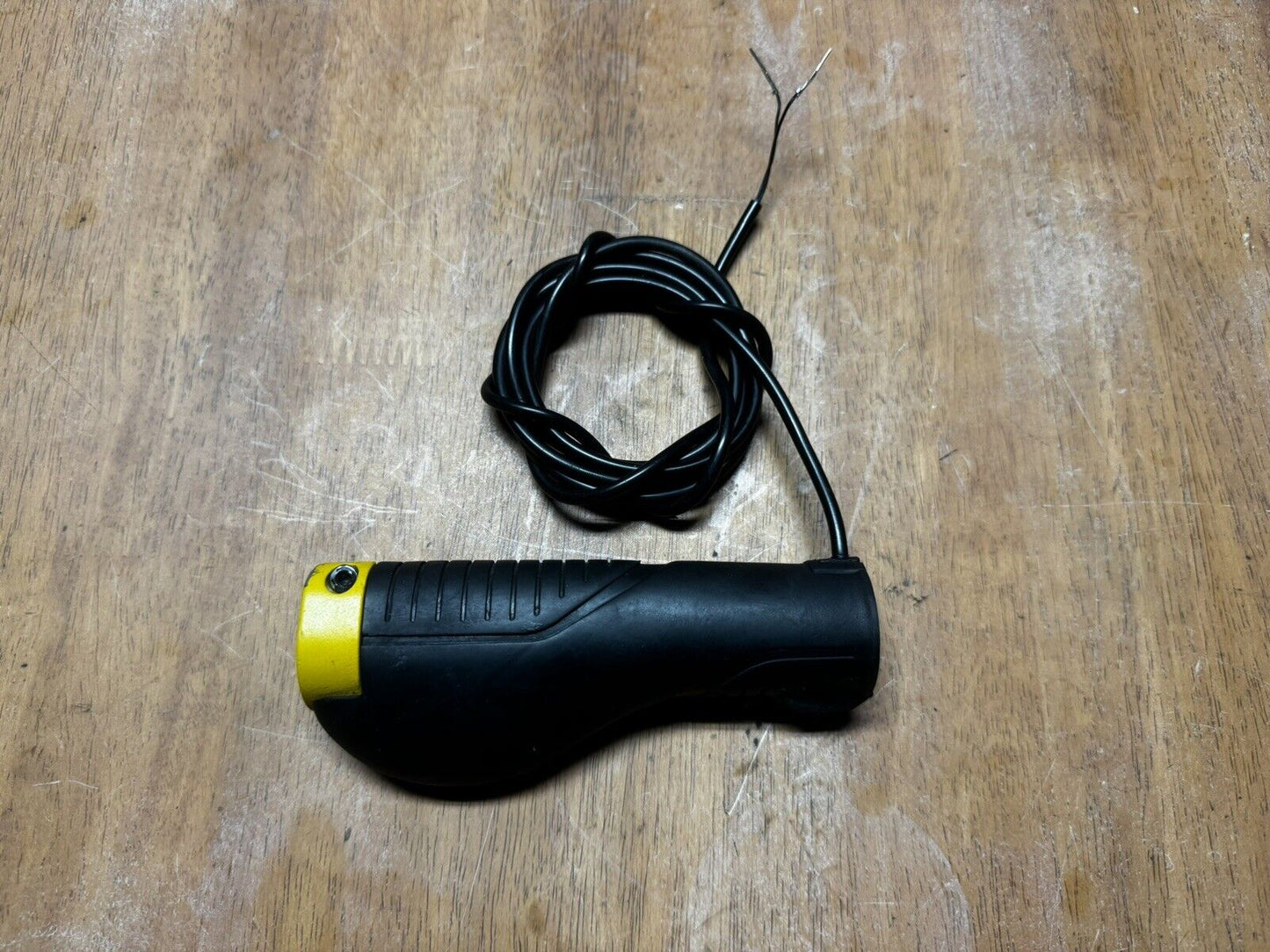 Original Vsett 10+ Electric Scooter Left Hand Indicator Button Grip and Cable