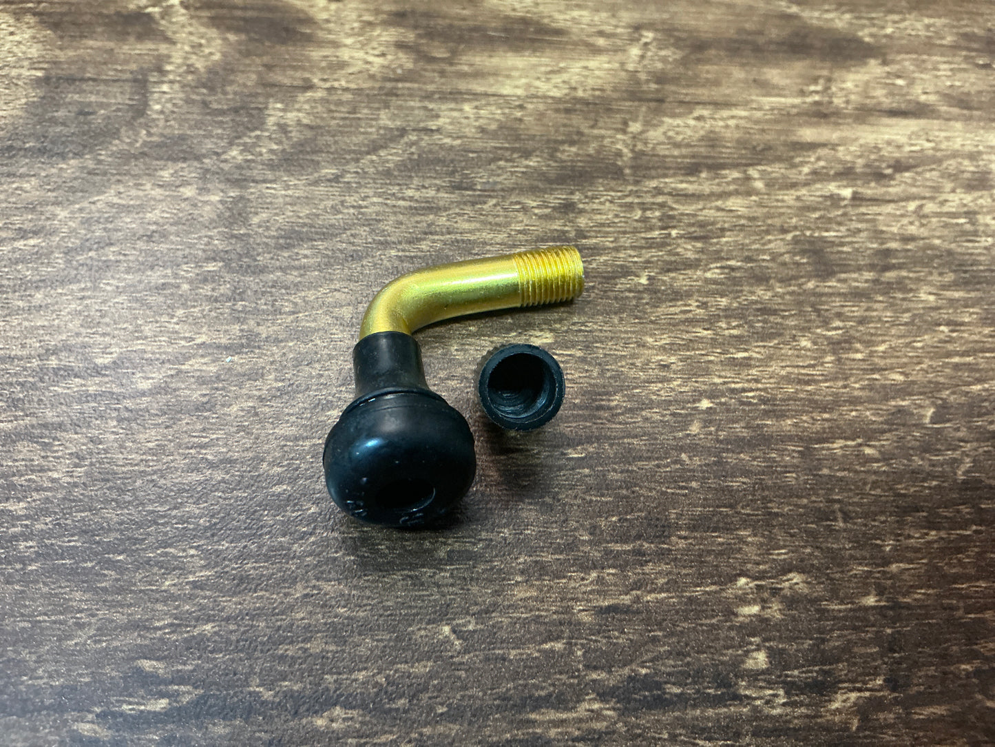 Tubeless Tyre Valve 90 Degrees
