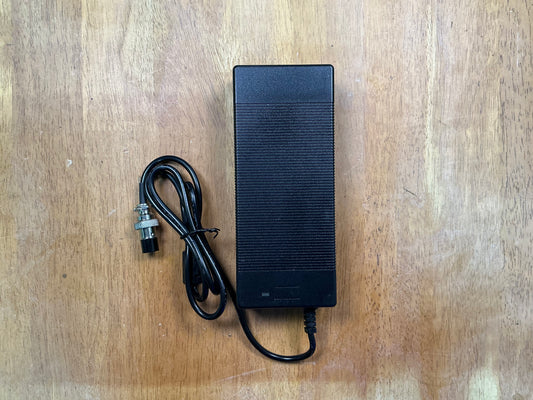 60V - (67.2) Charger GX16