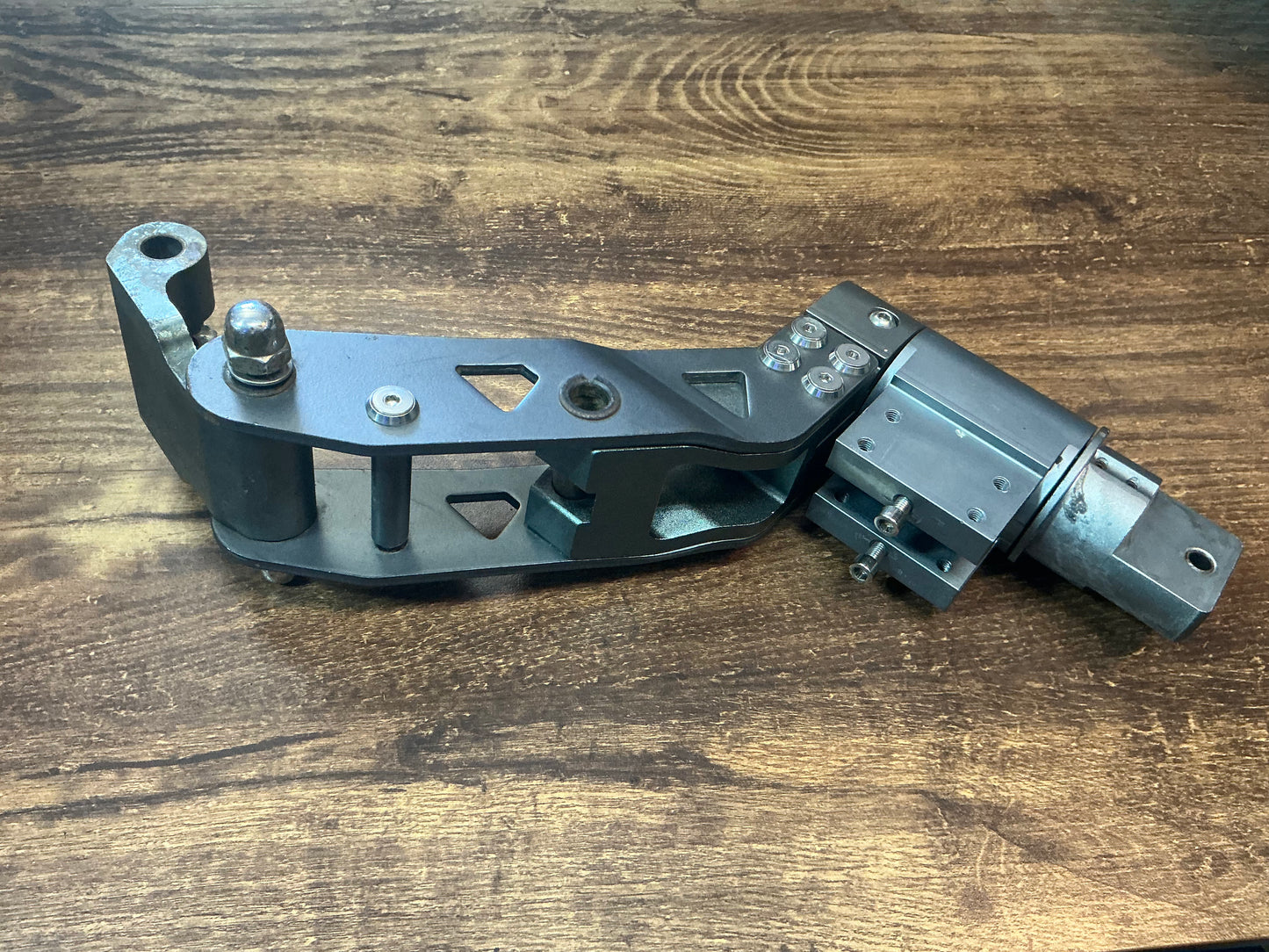 SECONDHAND - UPPER CONTROL ARM/ HEADSET FOR DRAGON CYCLONE/ CYCLONE PRO