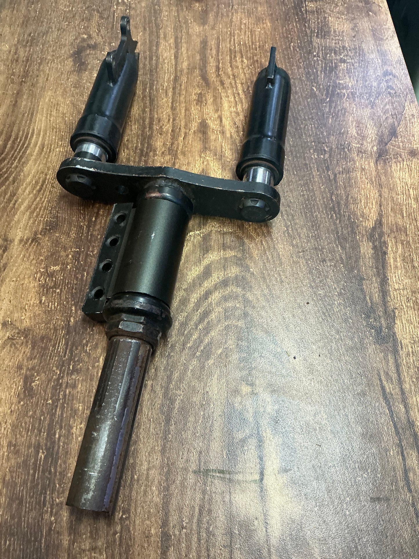 SECOND HAND - COMPLETE STEERING SPINDLE & FORKS FOR DRAGON GTR V2 (new version)