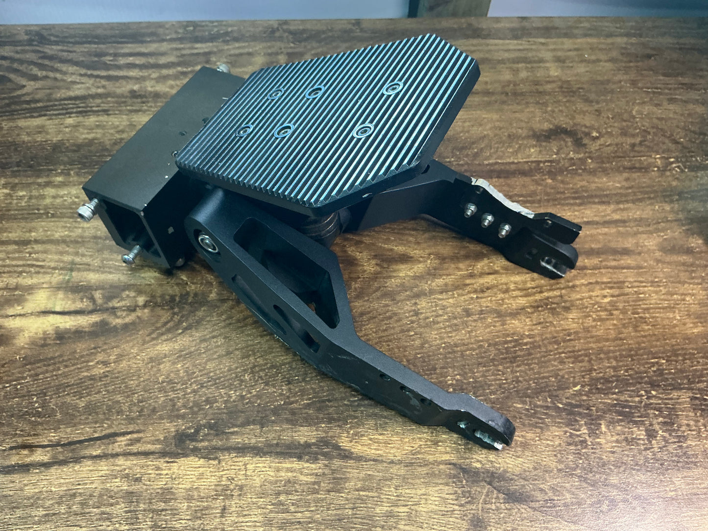 SECOND HAND - COMPLETE REAR ASSEMBLY FOR DRAGON RAPTOR