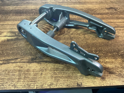 SECOND HAND - GREY FRONT/ REAR SWING ARM ASSEMBLY FOR DRAGON PREDATOR