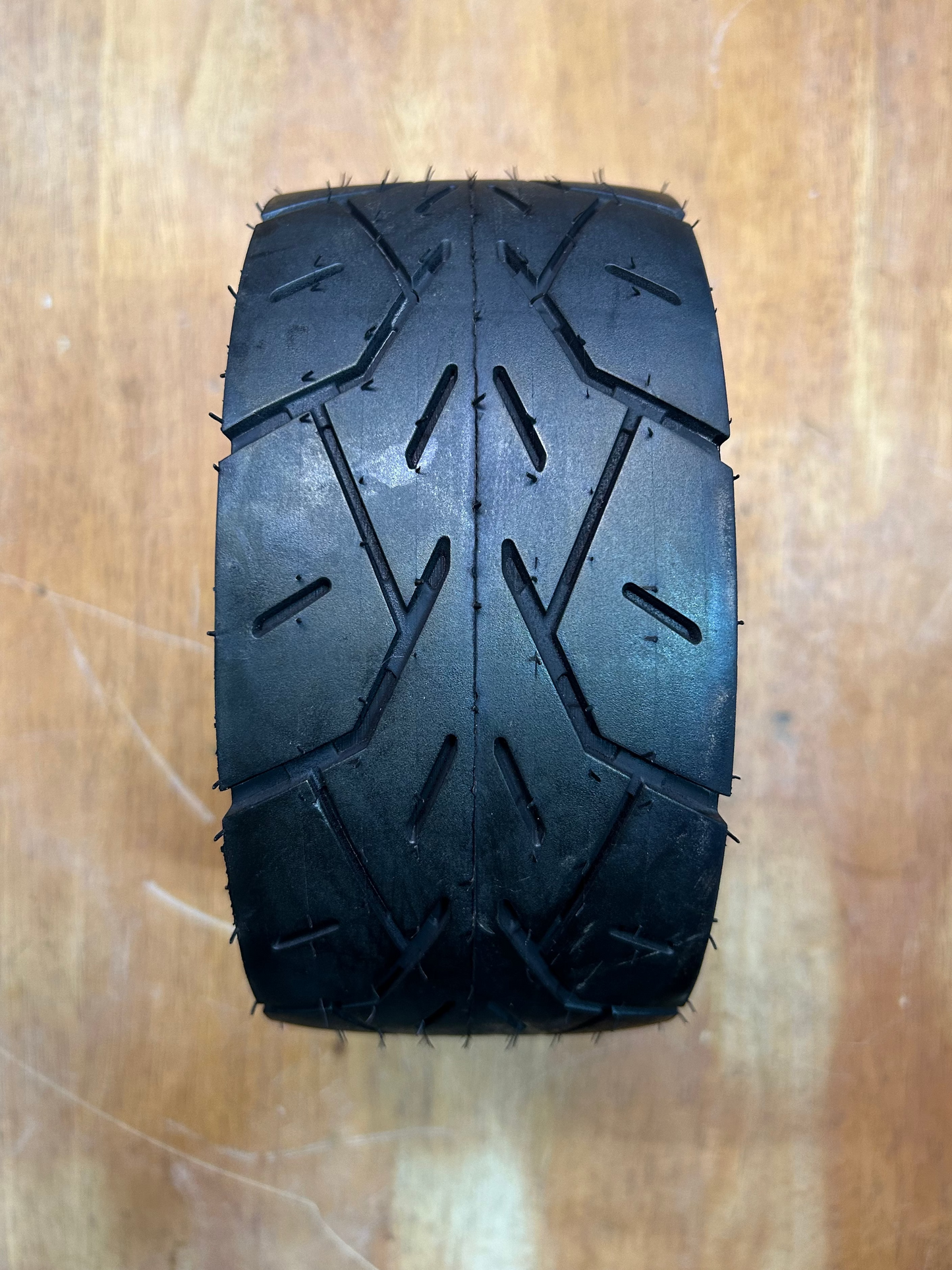 8 x 3.0 - 5.5 Inch Tubeless Electric Scooter Road Tyre