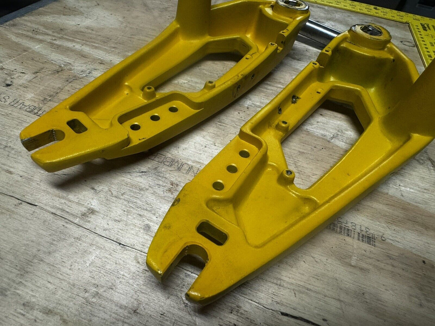 Original Vsett 10 Electric Scooter Front Or Rear Swing Arm Set Yellow